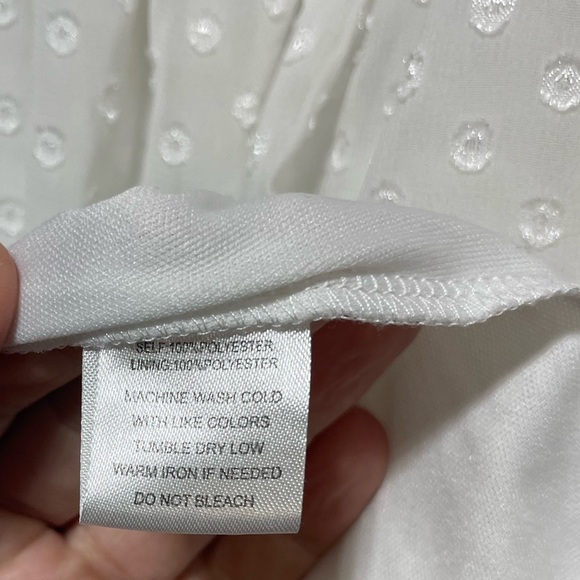 Elegant White Midi Dress - Picture 4 of 6